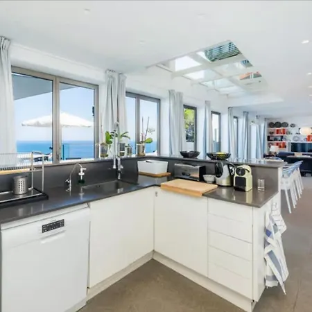 Villa Ema, Moderna Con Piscina Frente Al Mar *